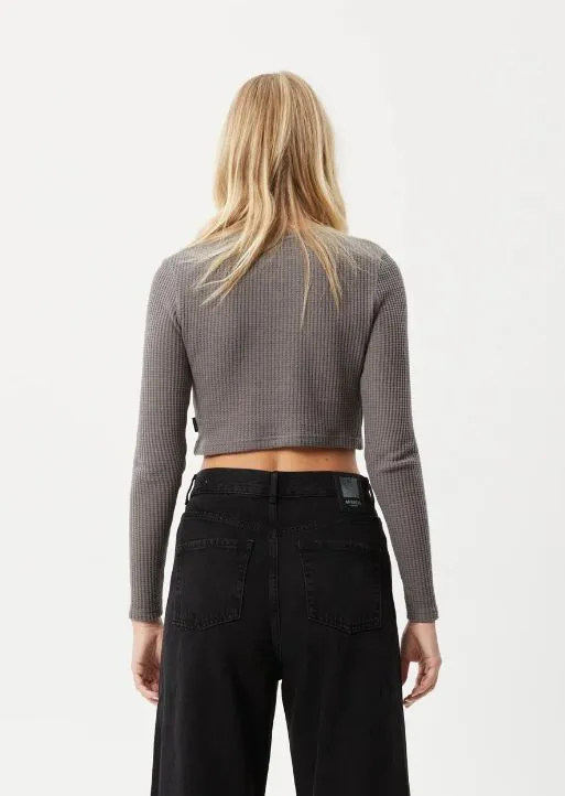 ARI WAFFLE LONG SLEEVE CROPPED TOP