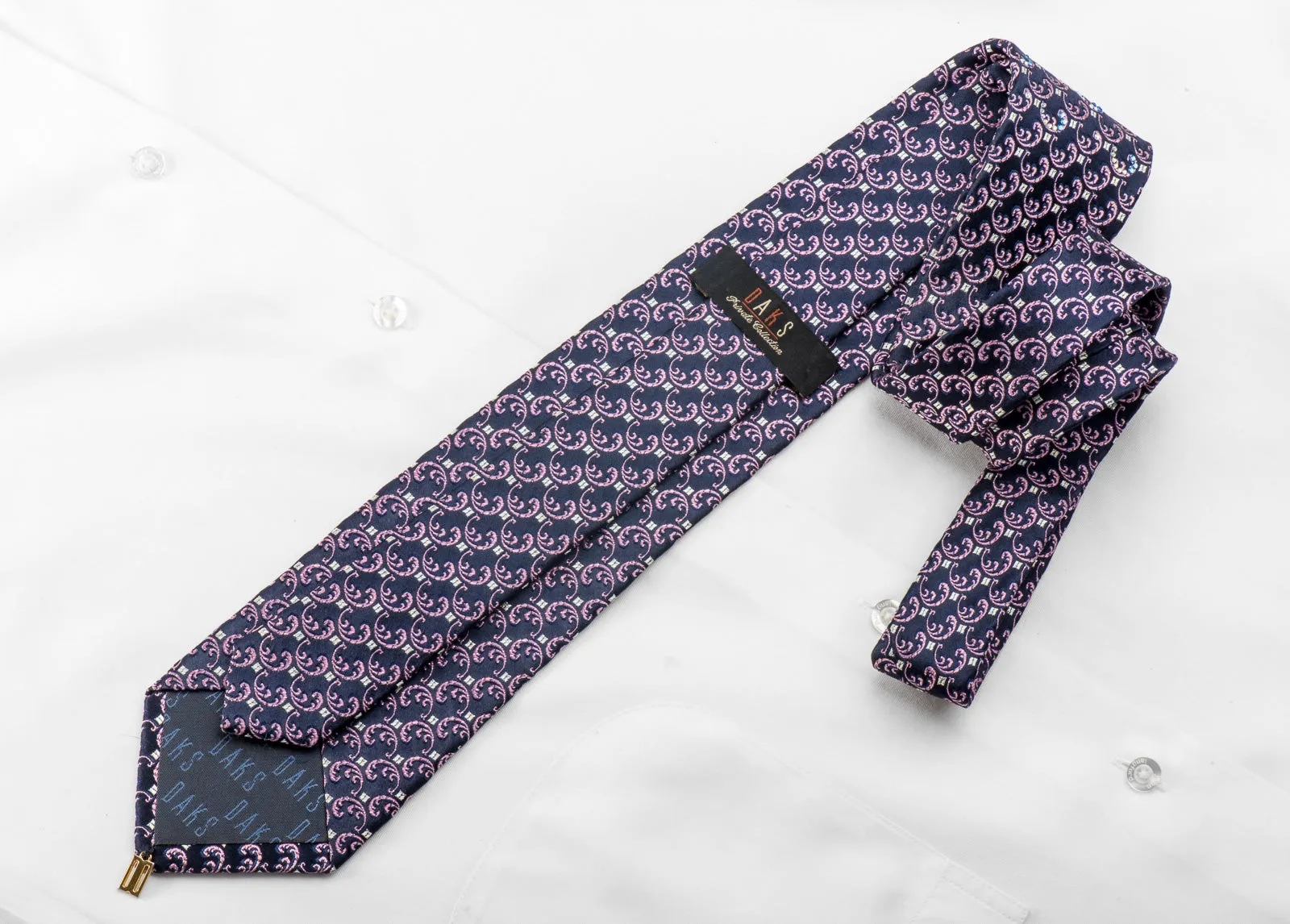 Daks Crystal Necktie Purple Acanthus On Navy Silk With Purple Sparkles