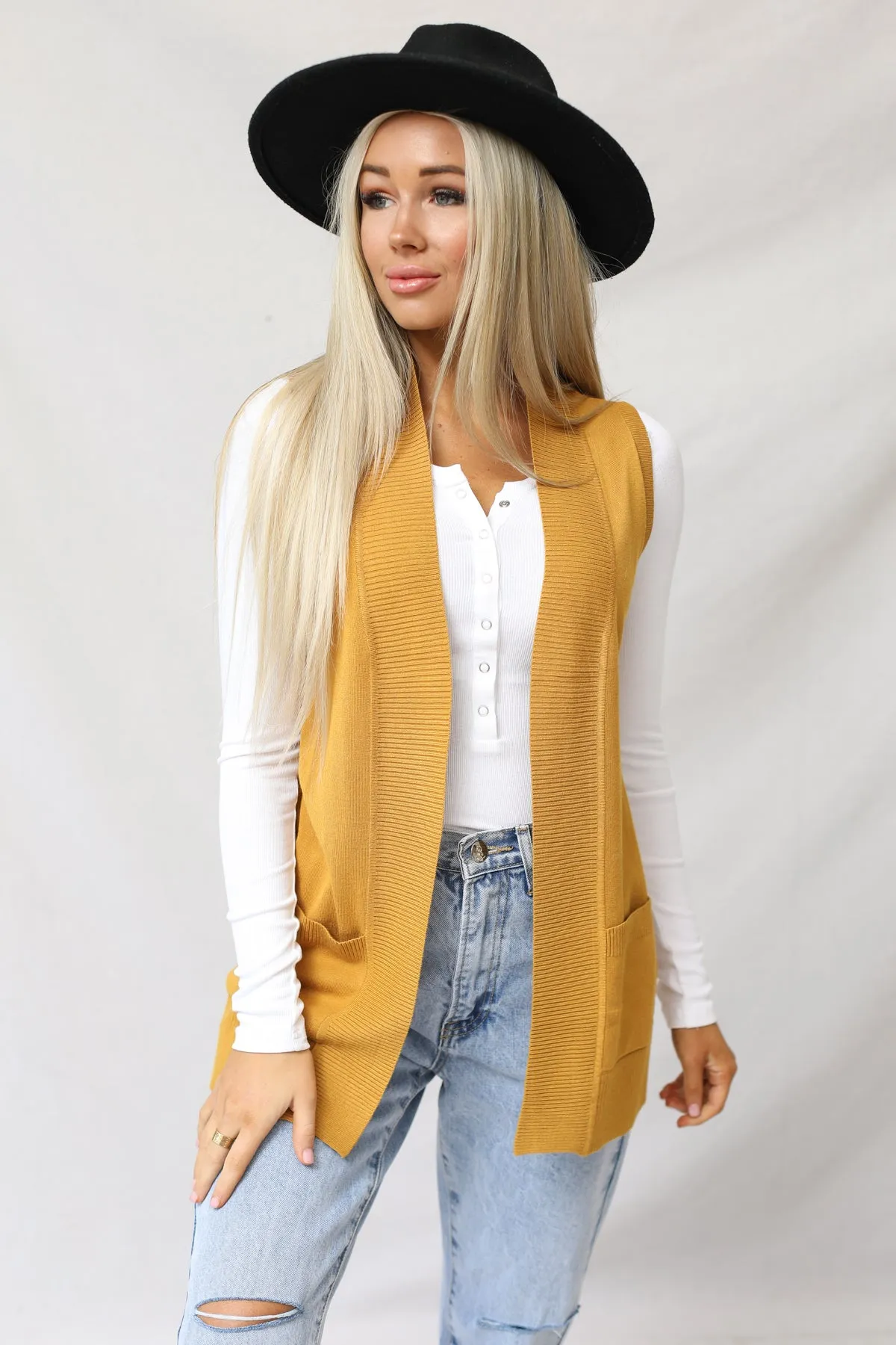 Gentry Open Front Sleeveless Cardigan