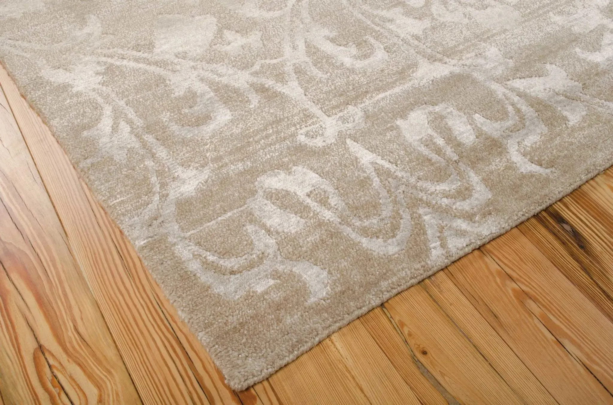 Silk Shadows SHA03 Light Gold Rug